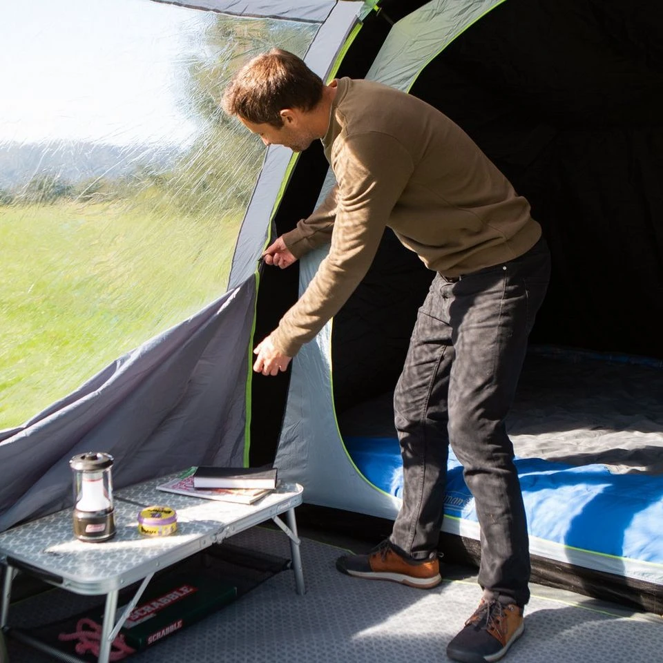 Coleman Meadowood 4 Person Tent With Blackout Bedrooms 7 Coleman Meadowood 4 Person Tent With Blackout Bedrooms - Image 7